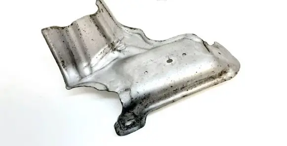 Chrysler Town u0026 Country V Exhaust heat shield 05147156AA