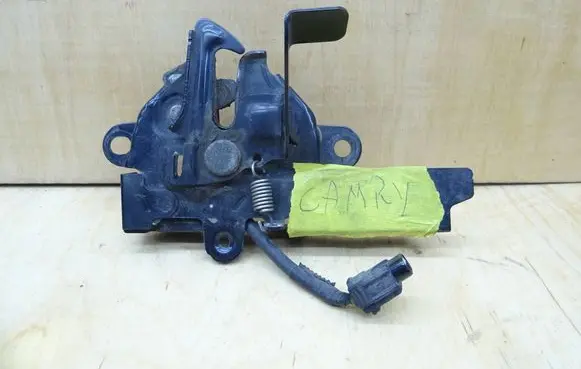 Toyota Camry Engine bonnet/hood lock/catch