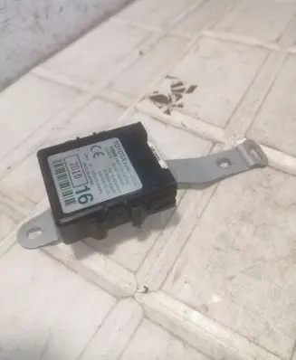 Toyota Prius (XW20) Door control unit/module 8999147030 48411010740