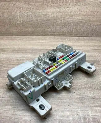 Chevrolet Captiva Fuse module 519101067 00026930