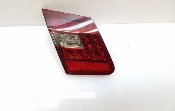 Mercedes-Benz E W212 Tailgate rear/tail lights A2129060158