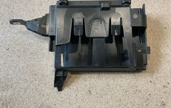 BMW 8 G14 Engine control unit holder 7935548