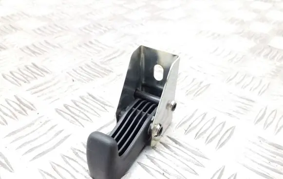Skoda Octavia Mk2 (1Z) Tie down hook / loop 1Z9867615D