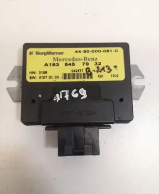Mercedes-Benz ML W163 Transfer box differential control unit A1635457932