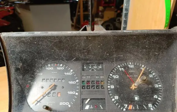 Volkswagen Golf II Speedometer (instrument cluster) 5440118200