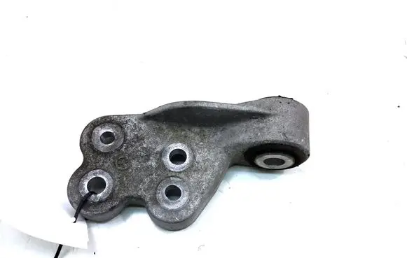 Toyota Prius (XW50) Engine mounting bracket 1236437040