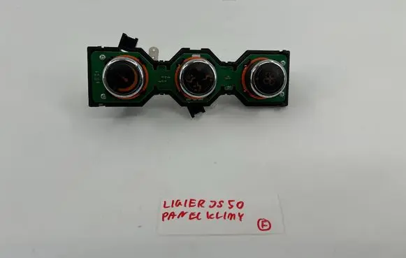 Ligier JS 50 Climate control/heater control trim 