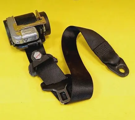 Mercedes-Benz SLK R170 Front seatbelt 560490721B