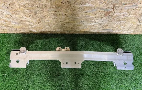 Opel Mokka B Front bumper cross member 9832864880