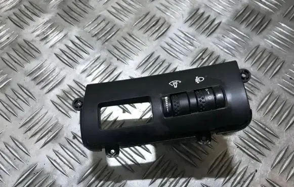 Headlight level height control switch