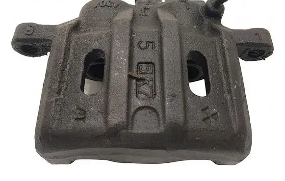 Mitsubishi Outlander Front brake caliper