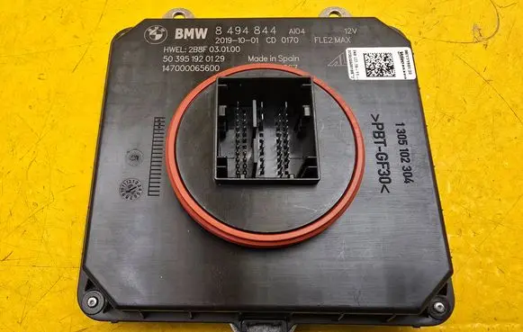 BMW X1 F48 F49 Voltage converter/converter module 8494844