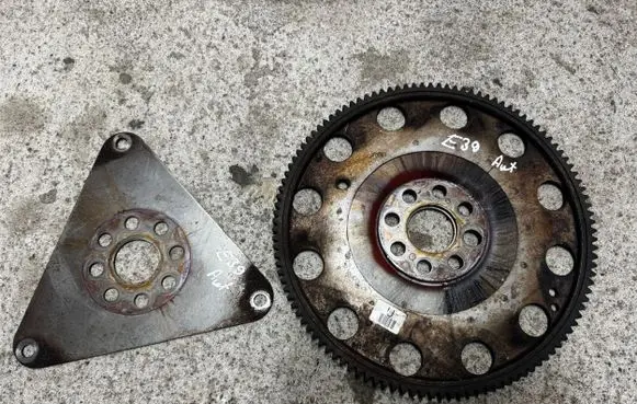 BMW 5 E39 Flywheel 2247914 2468462 13216837