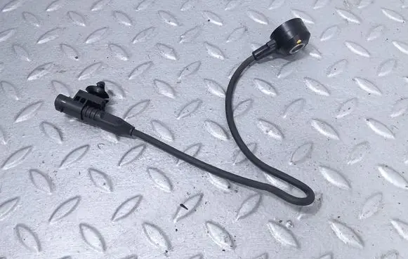 Mercedes-Benz C AMG W205 Detonation knock sensor A0071530428 0071530428