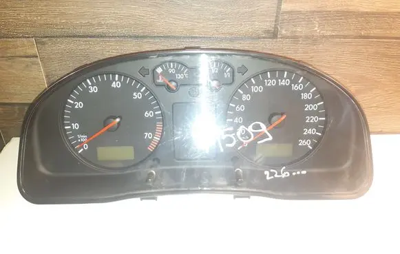 Volkswagen PASSAT B5 Speedometer (instrument cluster) 88311 G750 669H