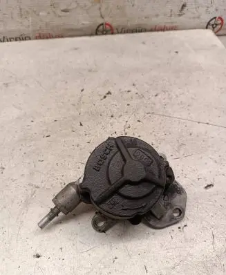 Peugeot 406 Vacuum pump