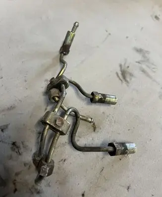 Renault Vel Satis Fuel injector supply line/pipe 