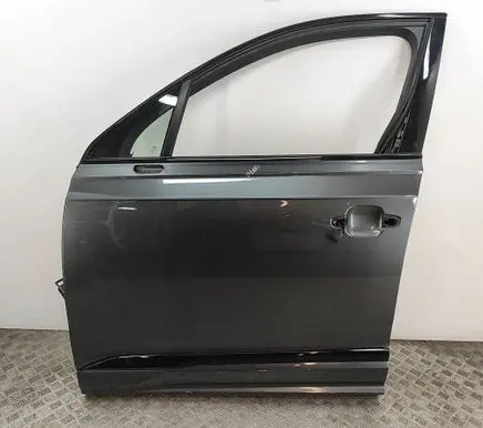 Audi Q7 4M Front door 4M0831051G