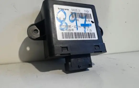 Volvo V50 Comfort/convenience module 4N5T9S338AA EAS32001 09753009905