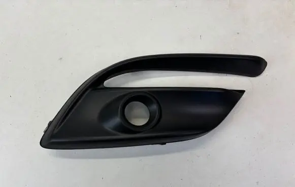 Mazda 3 III Front fog light trim/grill BAJC-50C11