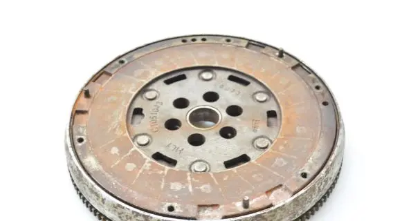 Peugeot 2008 I Dual mass flywheel 9813701180