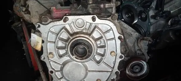 Mitsubishi Pajero Gearbox transfer box case 