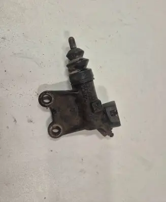 Subaru Forester SG Clutch slave cylinder 