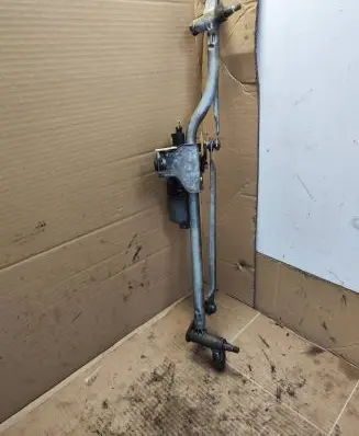 Audi A4 S4 B6 8E 8H Front wiper linkage and motor 8E1955119 0390241509
