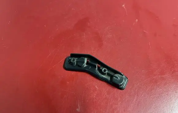 BMW X1 F48 F49 Front bumper mounting bracket BM16005AL