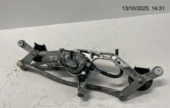 Front wiper linkage and motor