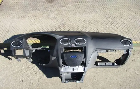 Ford Focus Dashboard 9103021403820