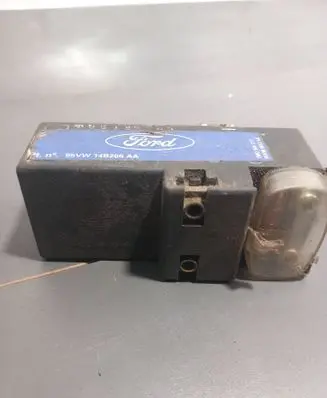 Coolant fan relay