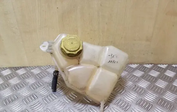 Ford Fusion Coolant expansion tank/reservoir 3S618K218AB 86F88100GD