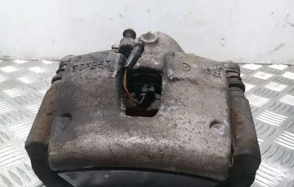 Mercedes-Benz C AMG W204 Front brake caliper