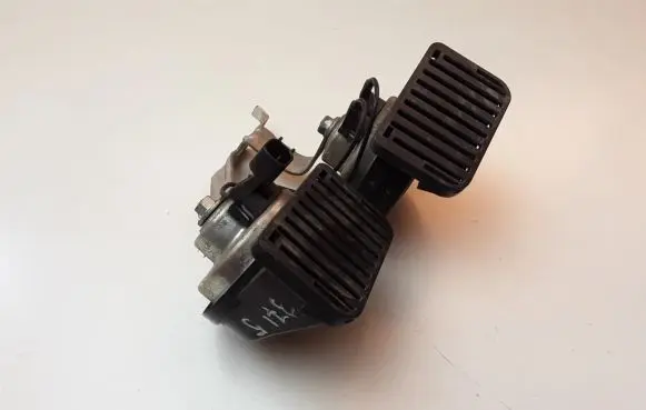 Chevrolet Orlando Horn signal E30055306