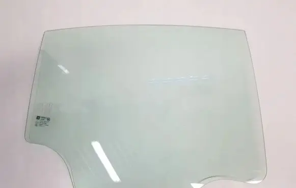 Chevrolet Cruze Sliding door window/glass 
