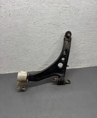 Opel Insignia B Front lower control arm/wishbone 84198832