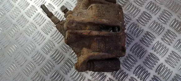 Ford Mondeo Mk III Front brake caliper