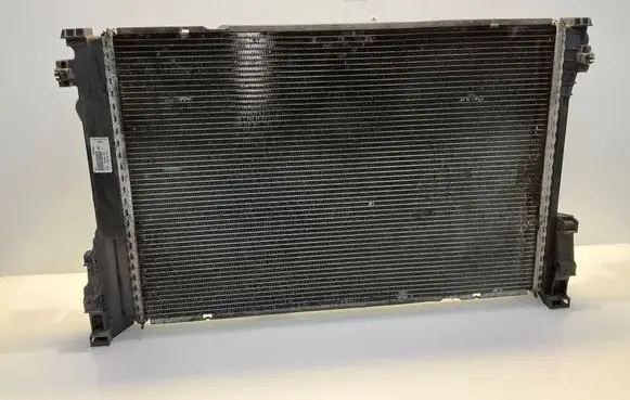 Mercedes-Benz C W204 Coolant radiator A0995002703 0995002703