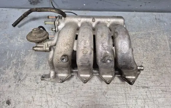 Mitsubishi Outlander Intake manifold