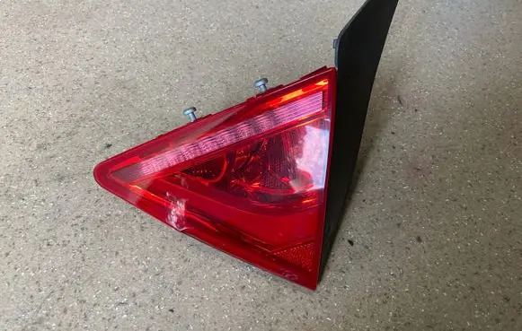 Audi A7 S7 4G Tailgate rear/tail lights 4G8945094