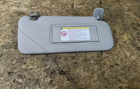 Sun visor