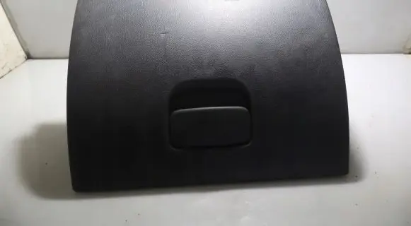 Nissan NV400 Glove box
