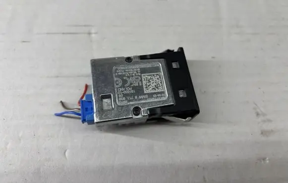BMW 3 G20 G21 AUX in-socket connector 5A84163