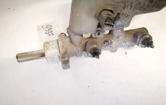 Honda Accord Master brake cylinder