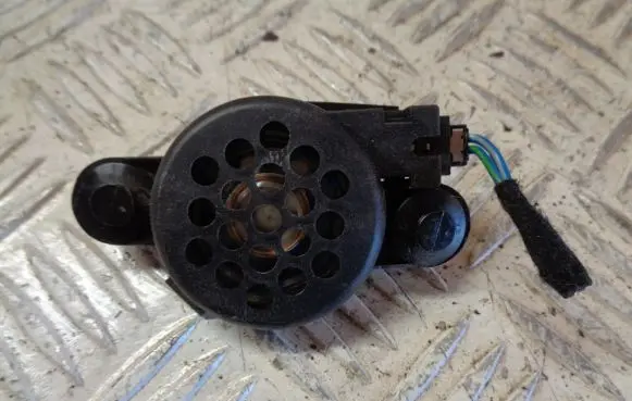 Volkswagen Caddy Parking PDC sensor speaker 8E0919279