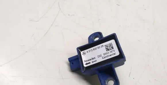 Mercedes-Benz E W212 Airbag deployment crash/impact sensor A2128205026 5WK43873
