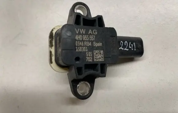 Audi A8 S8 D4 4H Airbag deployment crash/impact sensor 4H0955557