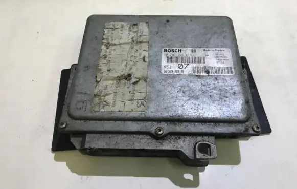 Peugeot 406 Engine control unit/module 0261203815 9622822980