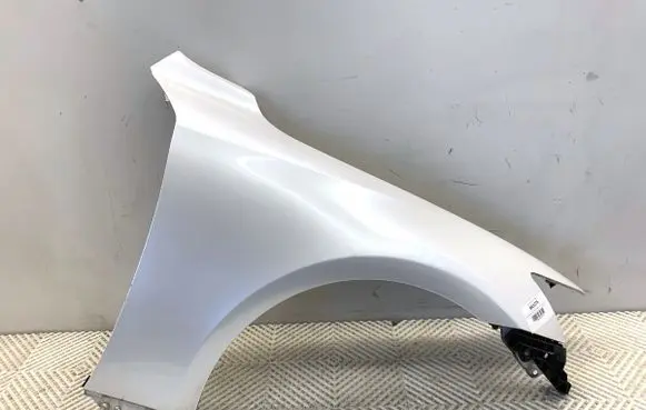 Lexus IS III XE30 Fender 